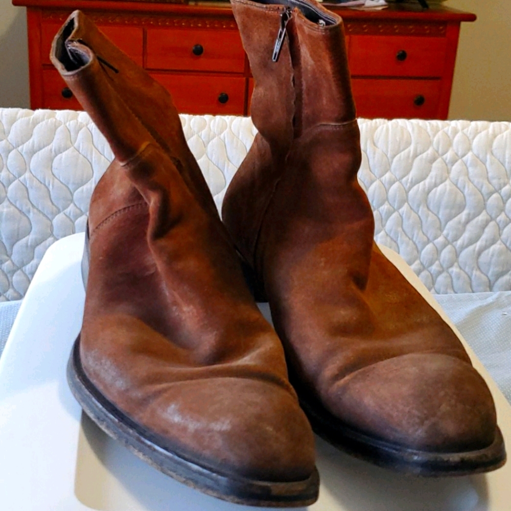 Boots - Tan Suade